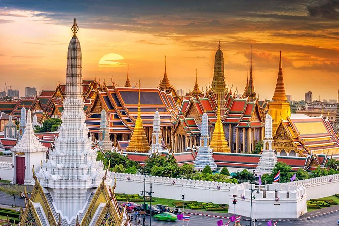 The Best of Bangkok Program Discovery: Half or Full Day Tour - Wat Arun, Wat Pho, and the Grand Palace area: big names, real logistics