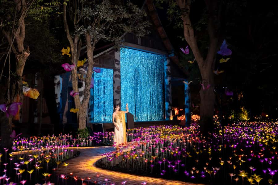 The Lens: Once-a-Year Moment at Na Satta Park Light Festival - Camera and Comfort Tips That Actually Matter on This Route