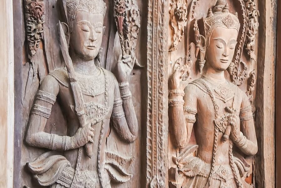 The Old Siam: Ayutthaya Temples Small Group Tour with Lunch - Wat Lokayasutha: The Reclining Buddha and What Survives