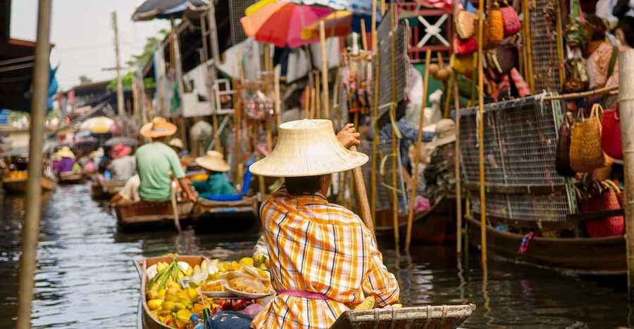 The Old Siam: Damnoen Saduak and Maeklong Railway Market - Maeklong Railway Market, Talad Rom Hup, and the trackside seafood world