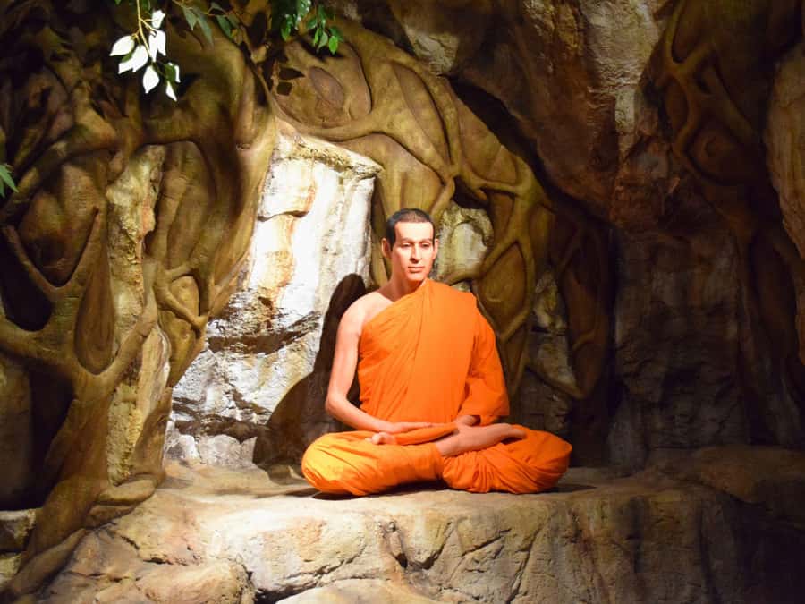 The Souls BKK: Floating Market, Dragon Temple, Na Satta Park - Bubble in the Forest Cafe, Food, Photos, and a Soft Landing