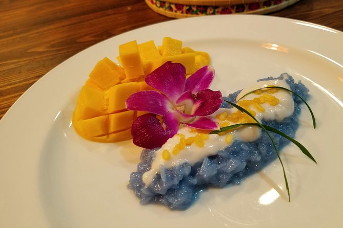Tingly Thai Cooking School Evening Class - Inside the kitchen: prep first, then cook, then eat