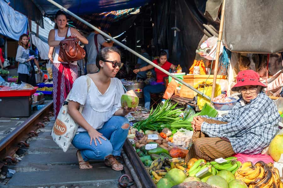 Weekend Amphawa Floating Market & Train Market Private Tour - Bangkok pickup at 6 neighborhoods, and the 1 PM start