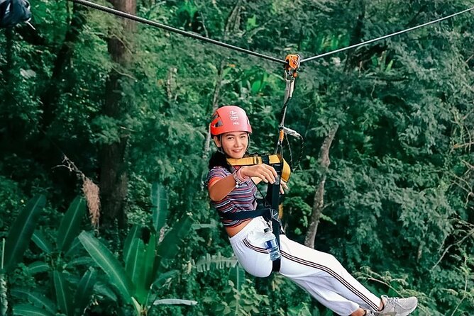 World B+ (Zipline 18 Platforms + Roller + Sky Walk with World Set Menu ) - Abseils at 20m and 40m: the part that tests your nerve